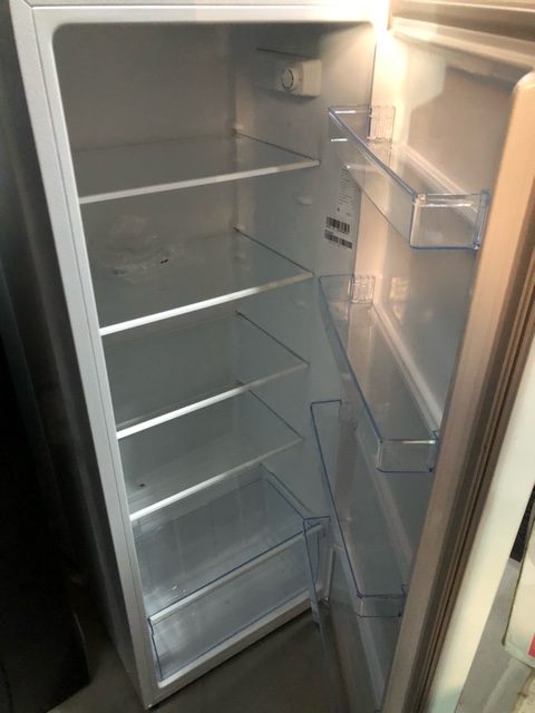 Hisense 242L Upright Fridge White HRAF242 - Image 3
